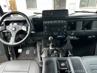 Land Rover Defender 2002