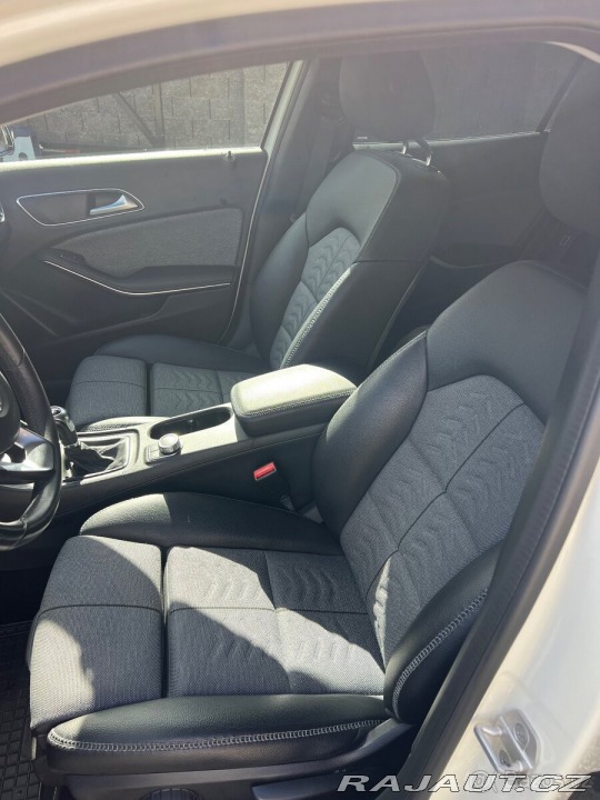 Mercedes-Benz GLA 180 2017