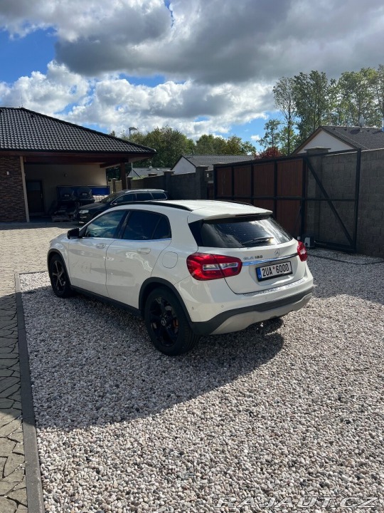 Mercedes-Benz GLA 180 2017