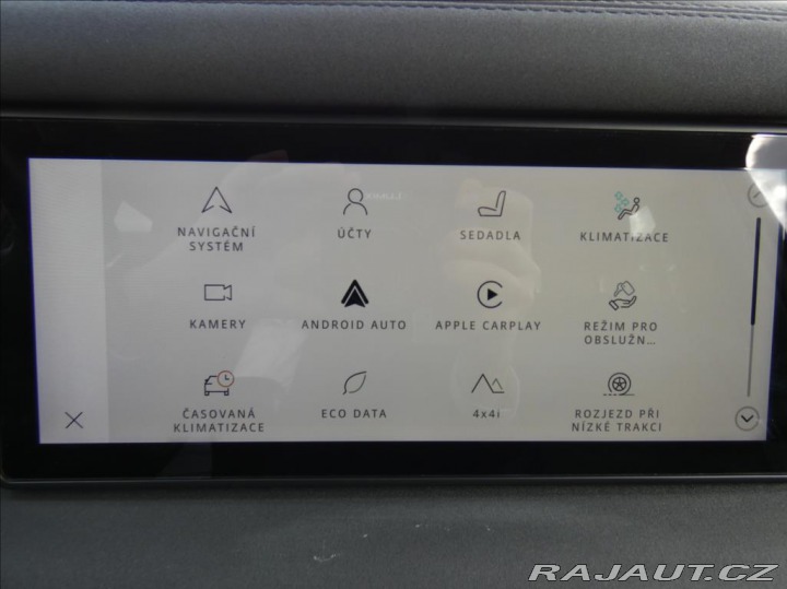 Land Rover Defender 3,0 D300 110 SE,1.maj,ČR, 2022
