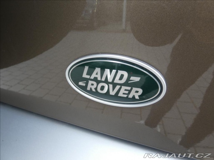 Land Rover Defender 3,0 D300 110 SE,1.maj,ČR, 2022