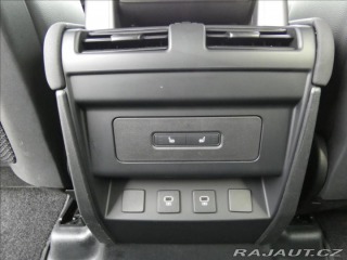 Land Rover Defender 3,0 D300 110 SE,1.maj,ČR, 2022