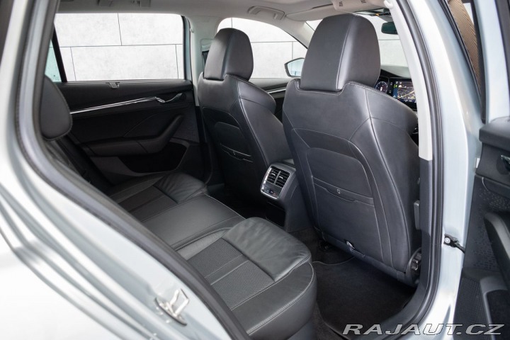 Škoda Octavia 1.5 G-TEC*KAMERA*ACC*DSG* 2021