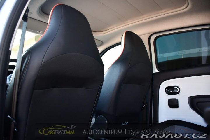 Renault Twingo EV VIBES VÝHŘEV 2021