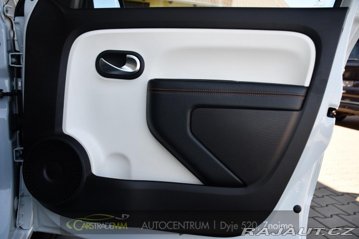 Renault Twingo EV VIBES VÝHŘEV 2021
