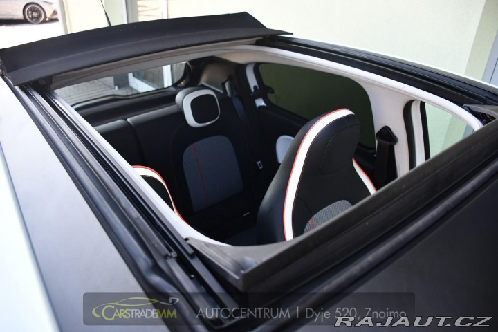 Renault Twingo ZE VIBES VÝHŘEV 2021