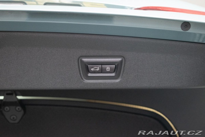 BMW 4 420d xD ///M*ZÁRUKA*TAŽNÉ 2025