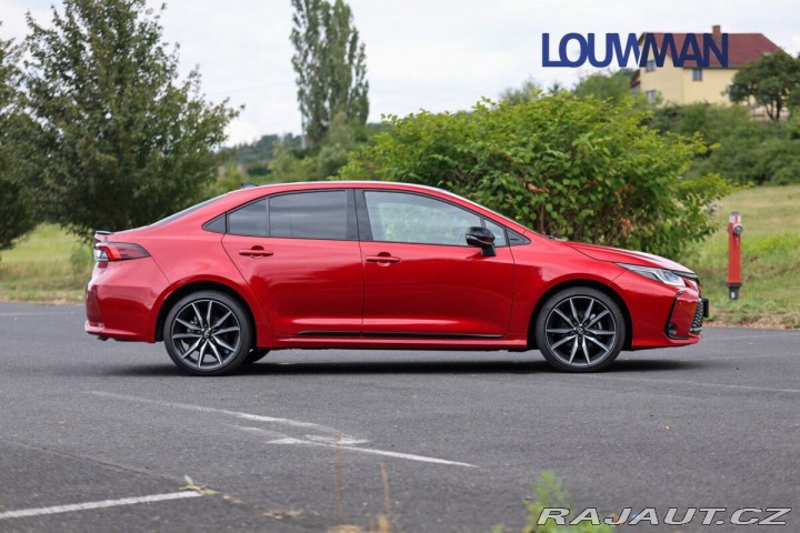Toyota Corolla AT GR SPORT 2025