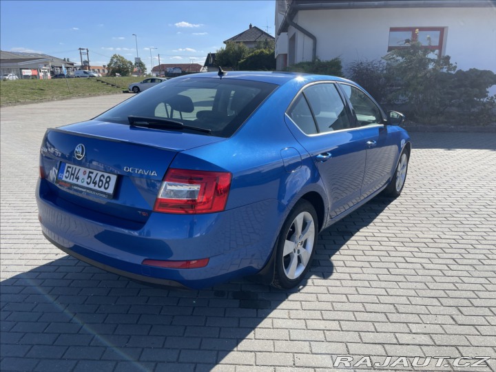 Škoda Octavia 1,8 i 132kw DSG Style Xen 2013