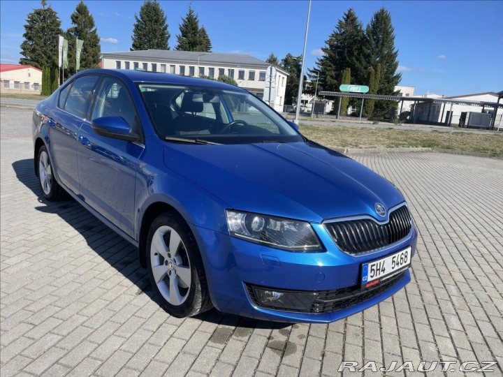 Škoda Octavia 1,8 i 132kw DSG Style Xen 2013