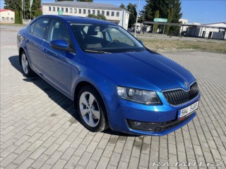 Škoda Octavia 1,8 i 132kw DSG Style Xen 2013