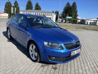 Škoda Octavia 1,8 i 132kw DSG Style Xen 2013