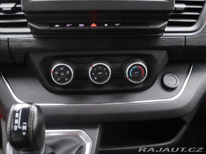 Renault Trafic 2,0 dci 110kW CZ DPH 9 Mí 2022