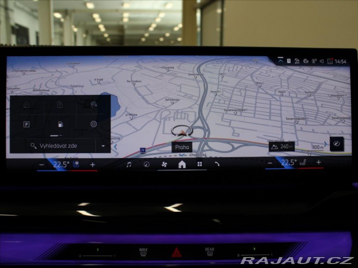 BMW 5 3,0 550e xDrive M-paket B 2025