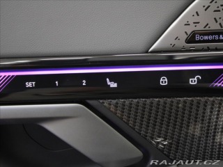 BMW 5 3,0 550e xDrive M-paket B 2025