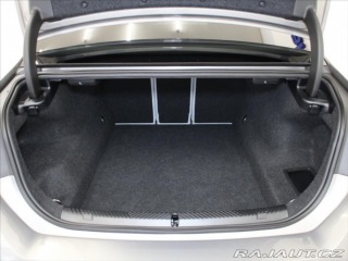 BMW 5 3,0 550e xDrive M-paket B 2025