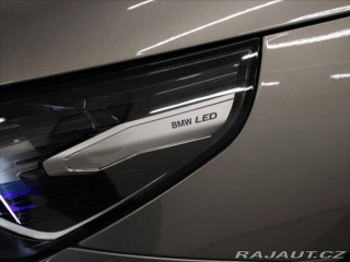 BMW 5 3,0 550e xDrive M-paket B 2025