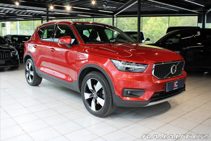 Volvo XC40 D4 AWD Momentum PilotAs/3 2018