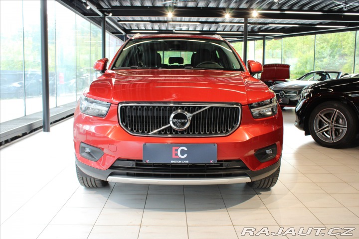 Volvo XC40 D4 AWD Momentum PilotAs/3 2018