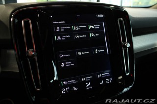 Volvo XC40 D4 AWD Momentum PilotAs/3 2018