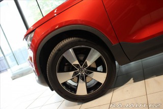 Volvo XC40 D4 AWD Momentum PilotAs/3 2018