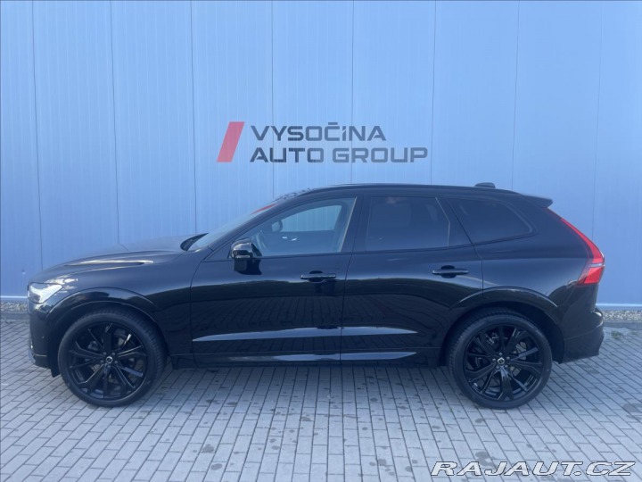 Volvo XC60 2,0 B5 AWD PLUS BLACK EDI 2025