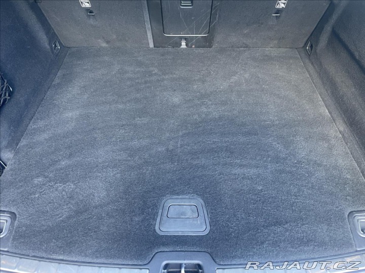 Volvo XC60 2,0 B5 AWD PLUS BLACK EDI 2025