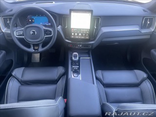 Volvo XC60 2,0 B5 AWD PLUS BLACK EDI 2025