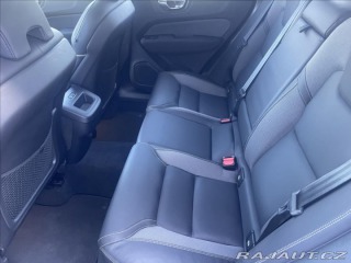 Volvo XC60 2,0 B5 AWD PLUS BLACK EDI 2025