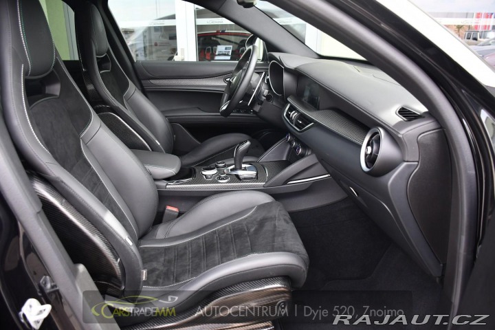 Alfa Romeo Stelvio 2.9V6 Bi-T SPARCO REZERVA 2024