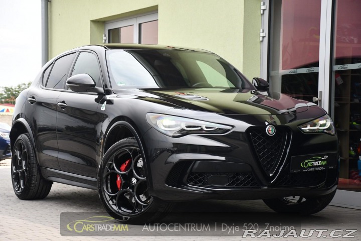 Alfa Romeo Stelvio 2.9V6 Bi-T SPARCO+AKRAPOV 2024