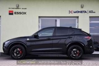 Alfa Romeo Stelvio 2.9V6 Bi-T SPARCO+AKRAPOV 2024