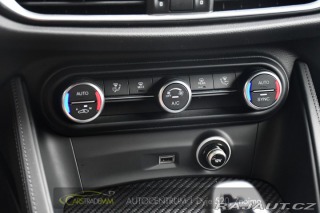 Alfa Romeo Stelvio 2.9V6 Bi-T SPARCO+AKRAPOV 2024