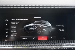 Alfa Romeo Stelvio 2.9V6 Bi-T SPARCO+AKRAPOV 2024
