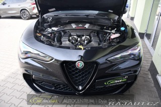 Alfa Romeo Stelvio 2.9V6 Bi-T SPARCO+AKRAPOV 2024