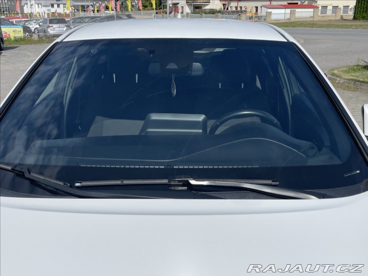 Toyota C-HR 1,8 i 72kw Hybrid CVT CZa 2017