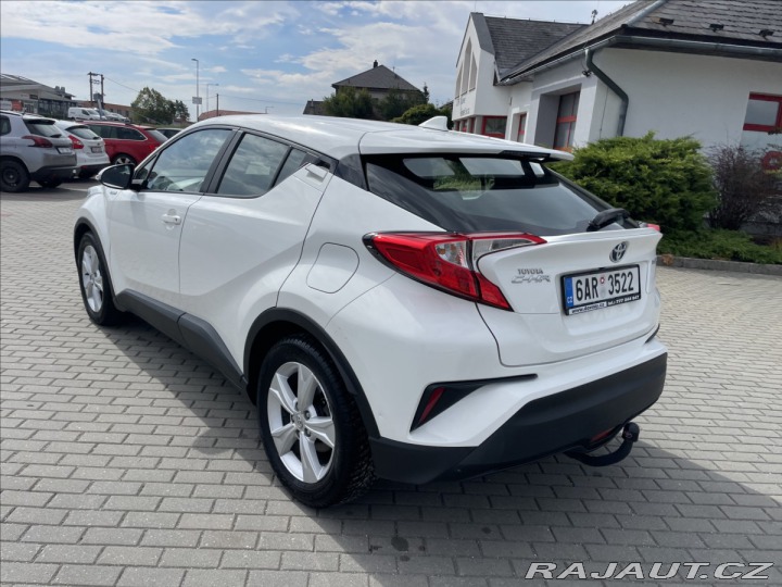 Toyota C-HR 1,8 i 72kw Hybrid CVT CZa 2017