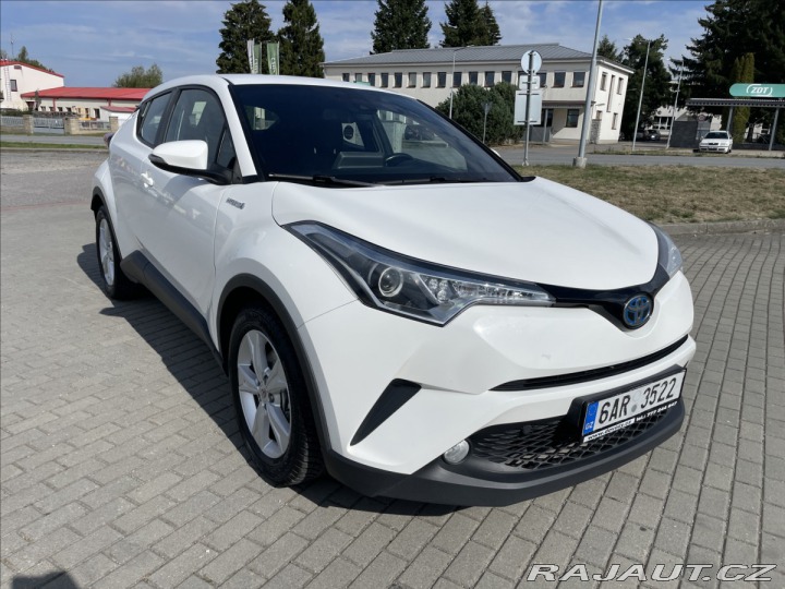 Toyota C-HR 1,8 i 72kw Hybrid CVT CZa 2017
