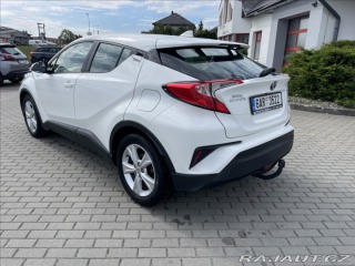 Toyota C-HR 1,8 i 72kw Hybrid CVT CZa 2017