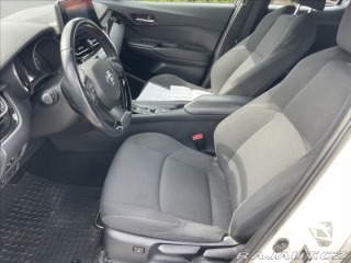 Toyota C-HR 1,8 i 72kw Hybrid CVT CZa 2017