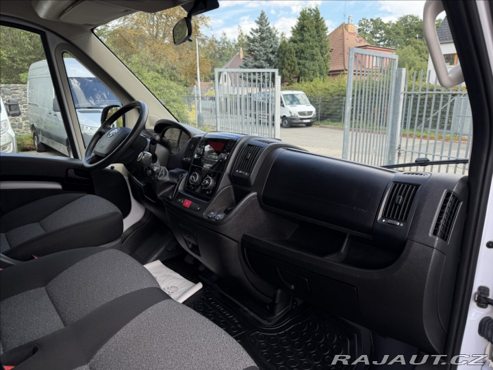 Fiat Ducato 2.3 L2H2 9 Míst 2020
