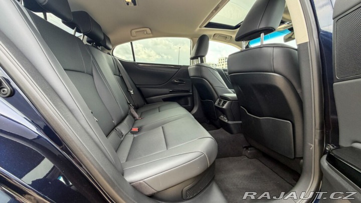 Lexus Ostatní modely ES 300h 300H HEV BUSINESS EDITION 2025
