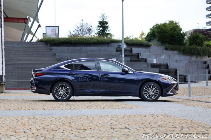 Lexus Ostatní modely ES 300h 300H HEV BUSINESS EDITION 2025