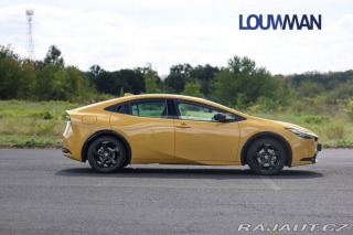 Toyota Prius 2.0 PHEV PRESTIGE 2025