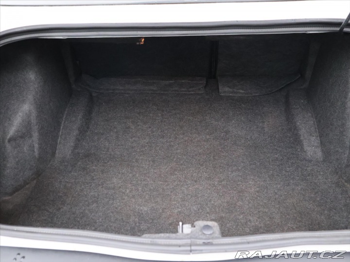 Dodge Challenger 3,6 L SXT 227kW Pentastar 2012