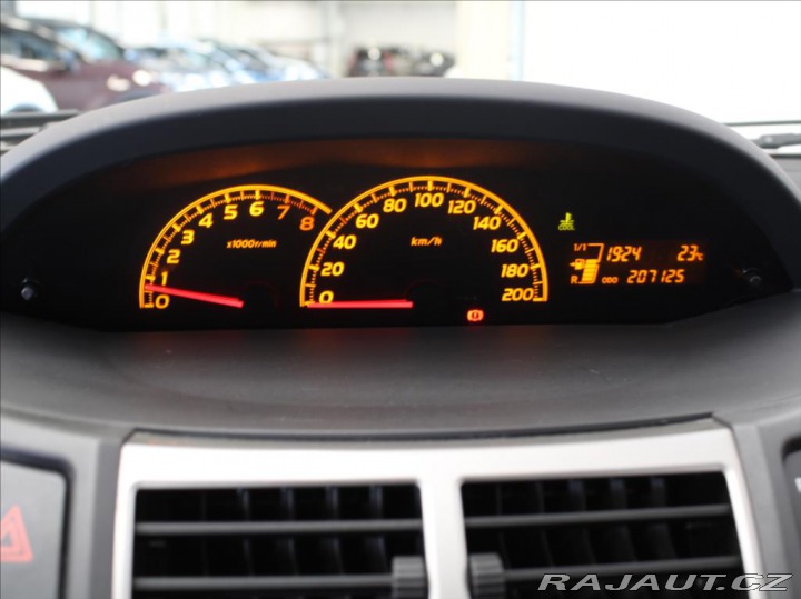 Toyota Yaris 1,3 i 73kW 2.maj.ČR STK 2011