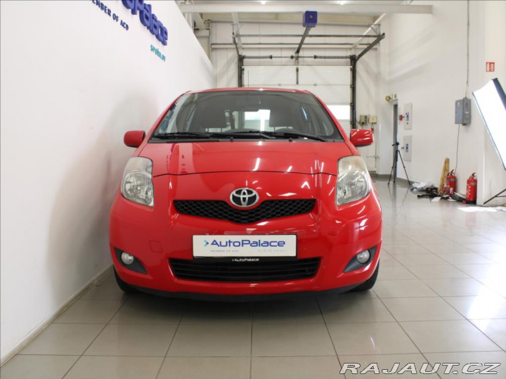 Toyota Yaris 1,3 i 73kW 2.maj.ČR STK 2011