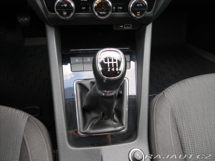 Škoda Octavia 1,5 TSI Style MT 2019