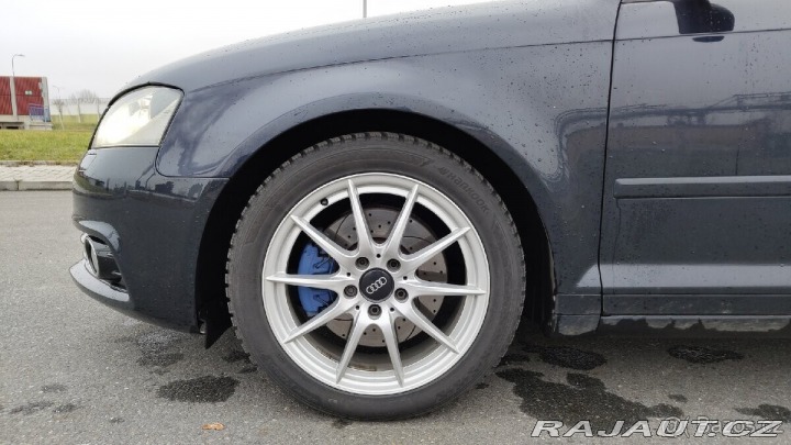 Audi A3 2,0   8P 1800