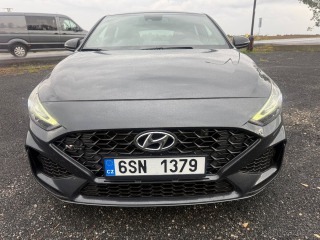 Hyundai i30 1,5   T-Gdi benzin 118 kW